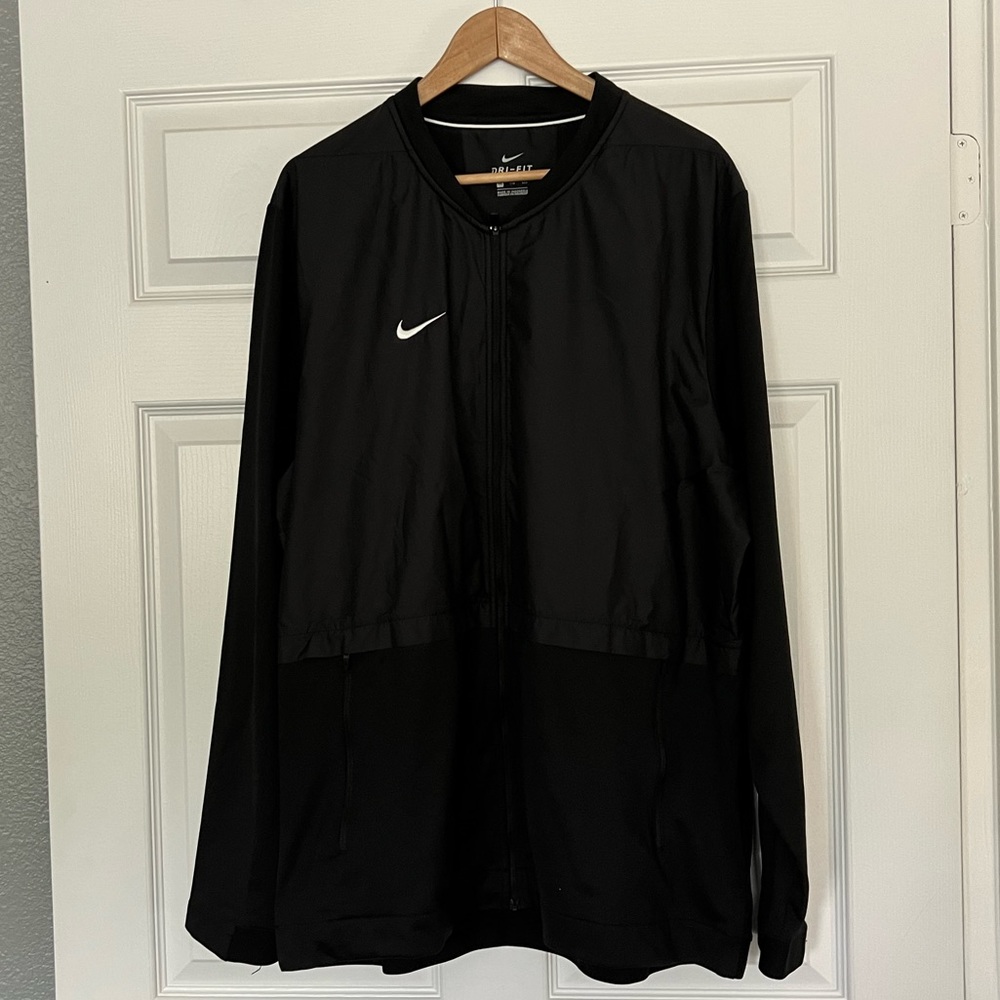 Nike Men’s Bomber Jacket - Dri-fit. Size XXL.